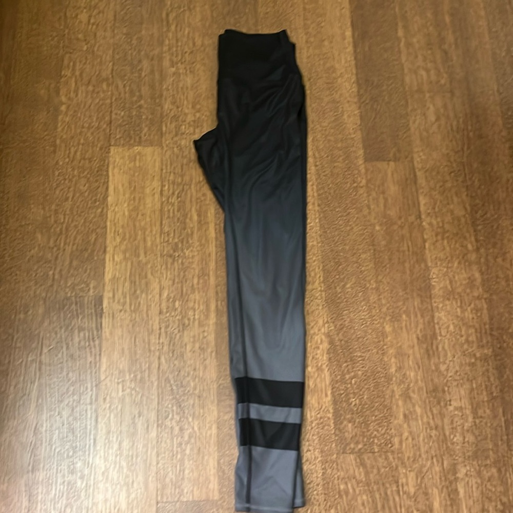 AlO leggings XS in gray